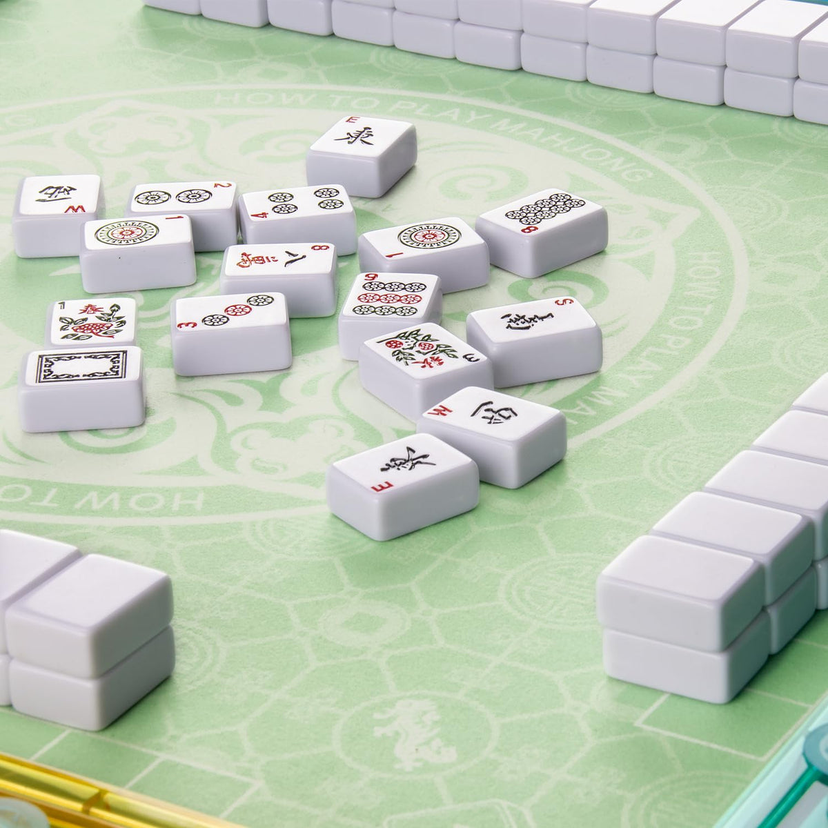 American Mahjong Set with Mat and Racks H843